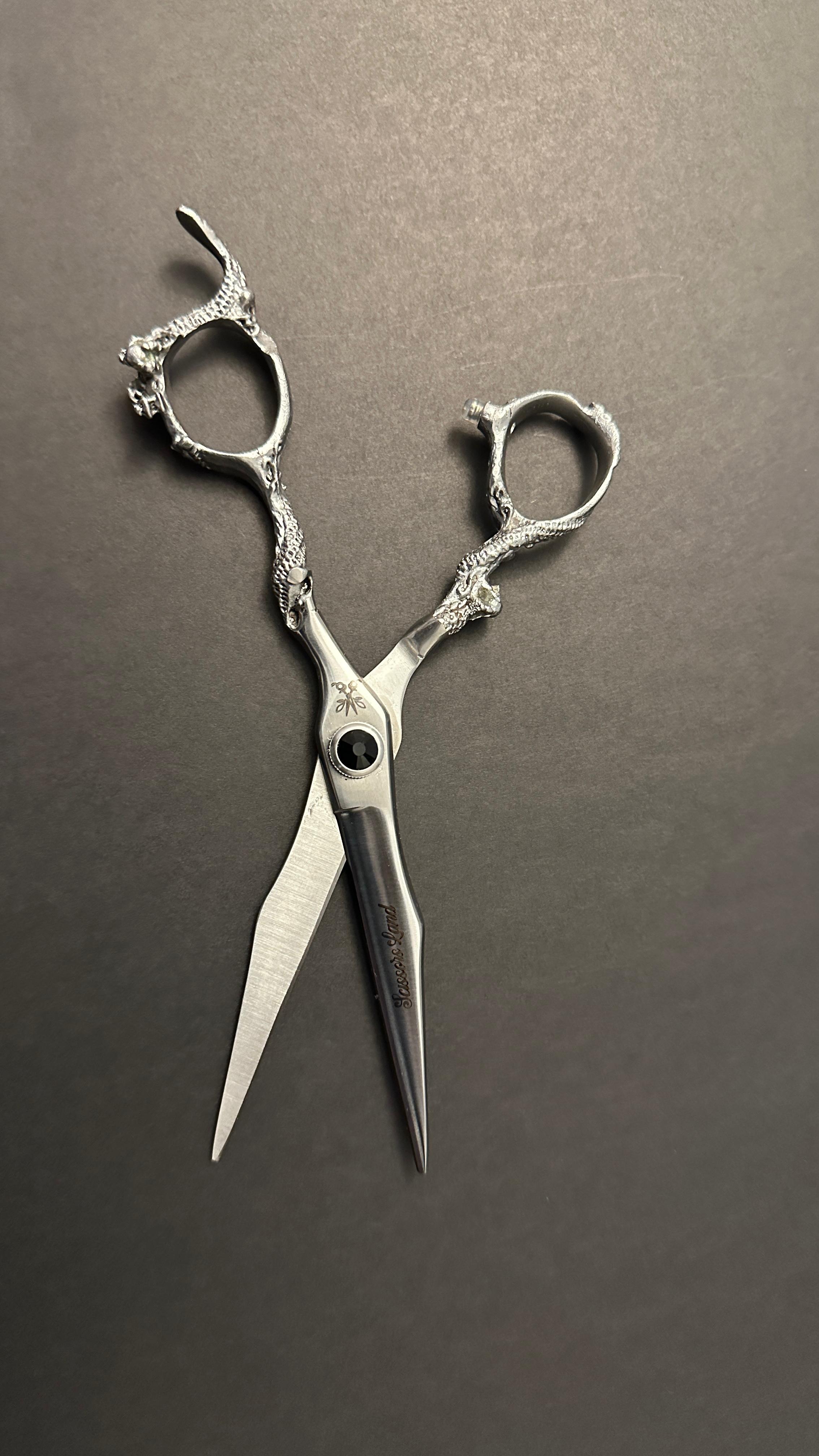 DRAGON SCISSOR FOR PROFESSIONAL BARBERS [Size: 6"]