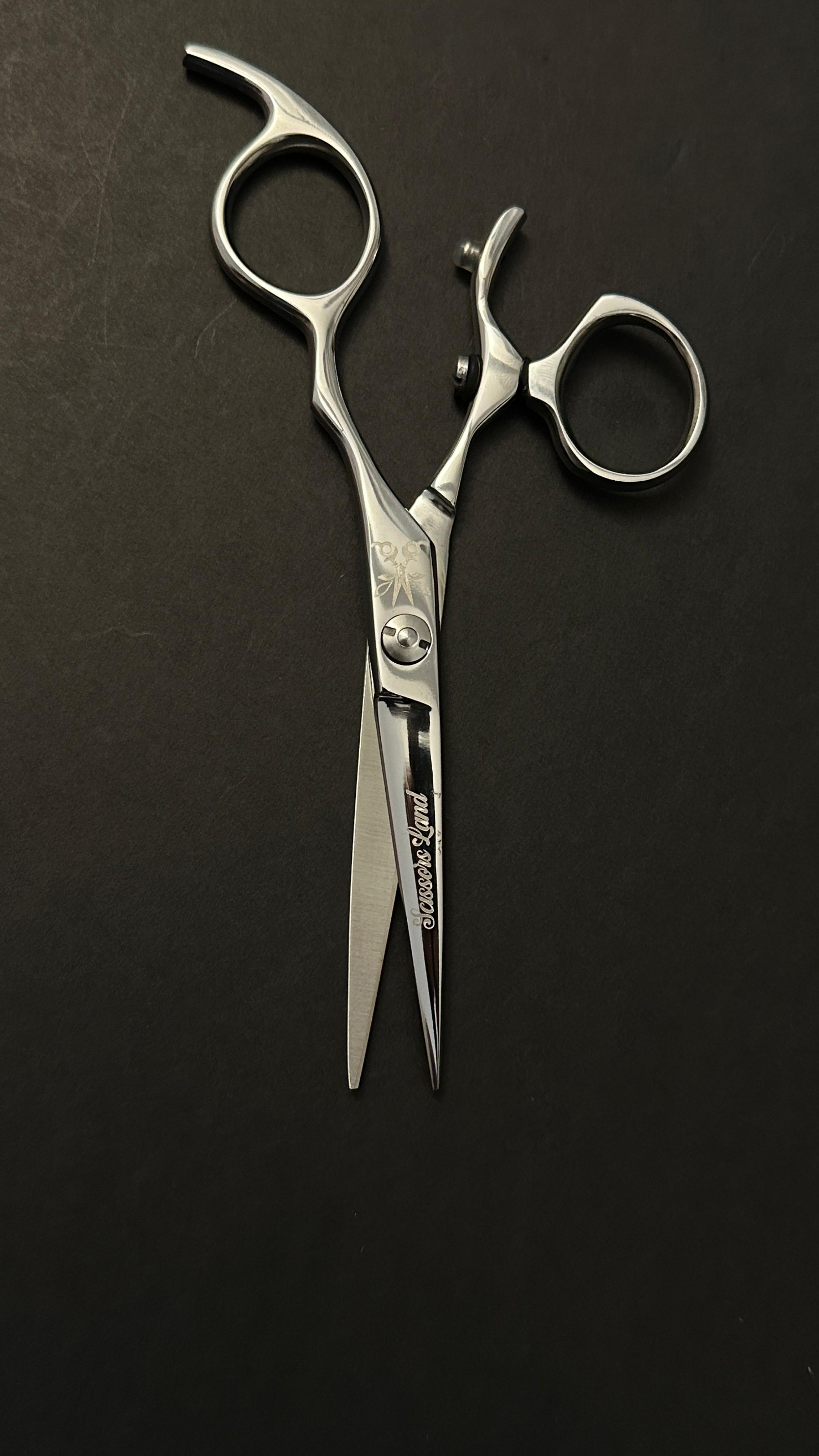 PLAIN SCISSORS FOR PROFESSIONAL BARBERS [SIZE: 5.5"]